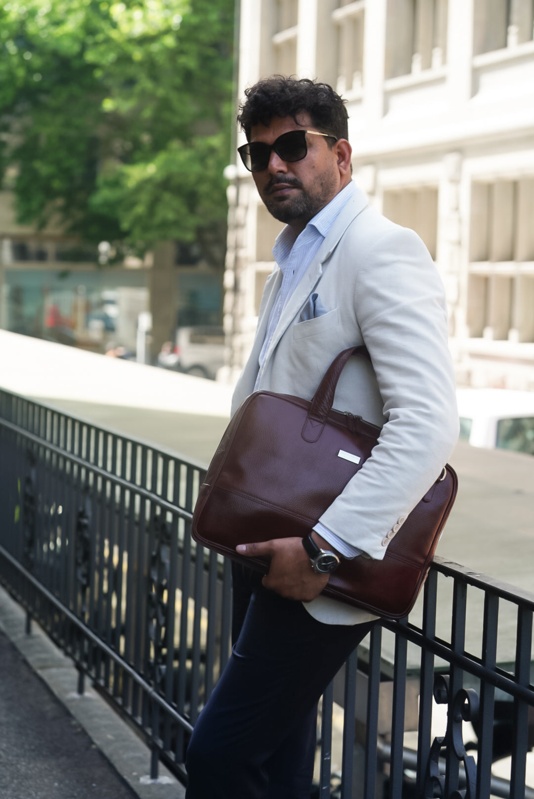 Warum eine Laptoptasche aus Leder mehr als nur ein Arbeitsutensil ist