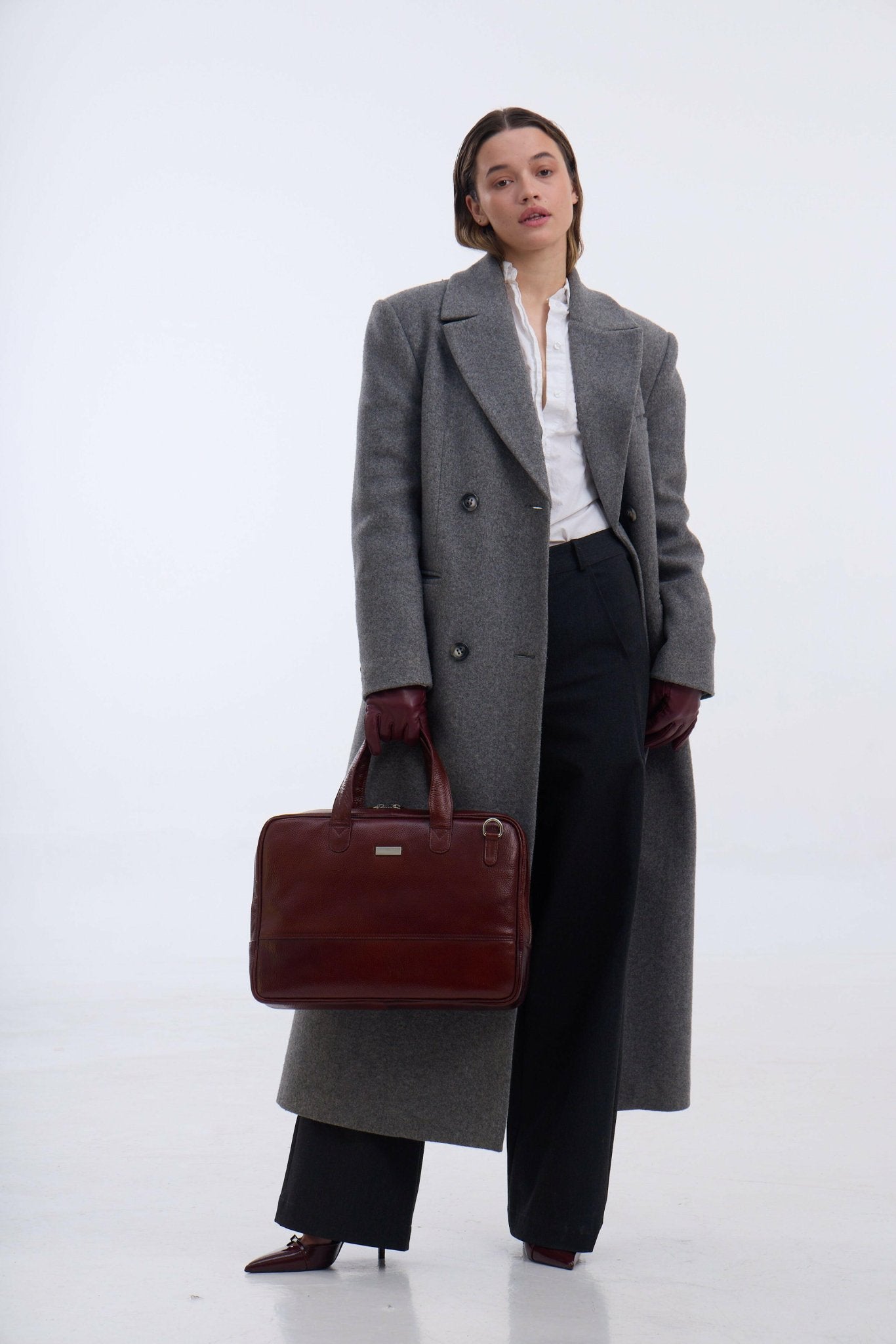 UnisexBusiness Briefcase in Burgundy - Indian Cobbler Switzerland